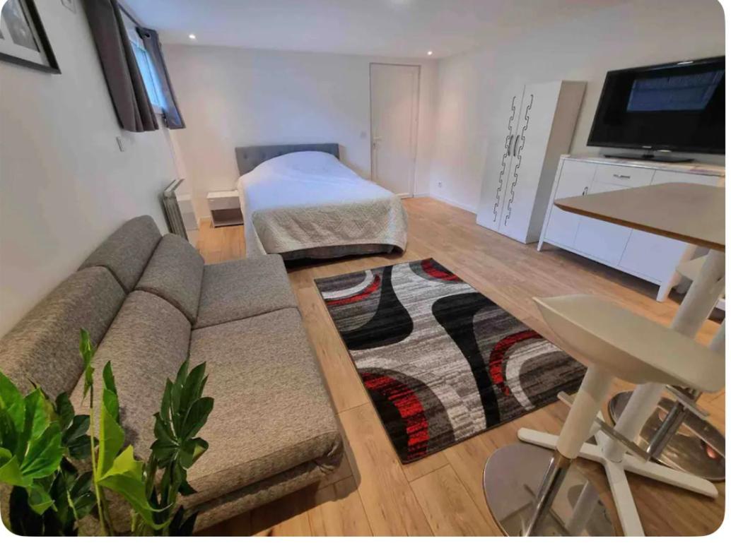 Studio Proche Gare Et Versailles 4 Min A Pied Train Vers Paris Marly-le-Roi Ngoại thất bức ảnh
