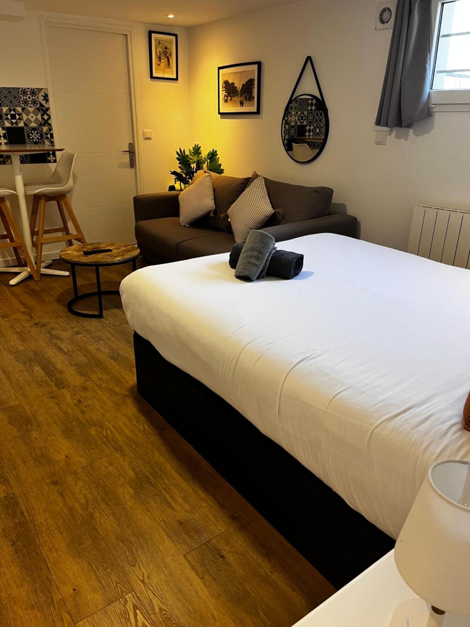 Studio Proche Gare Et Versailles 4 Min A Pied Train Vers Paris Marly-le-Roi Ngoại thất bức ảnh