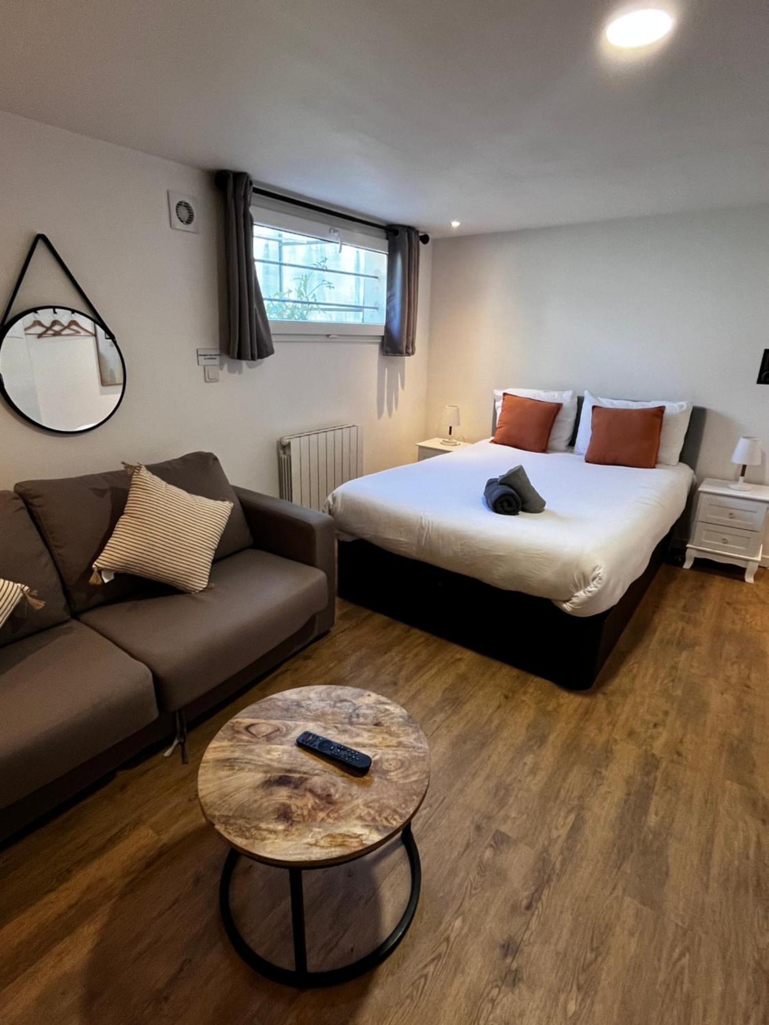 Studio Proche Gare Et Versailles 4 Min A Pied Train Vers Paris Marly-le-Roi Ngoại thất bức ảnh